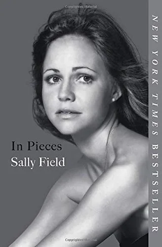 In pieces (2018)