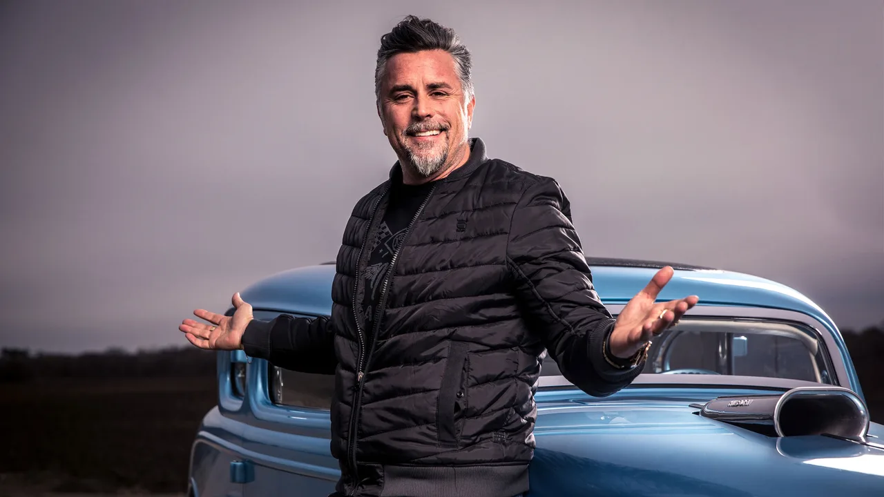 Fast N' Loud (2012)