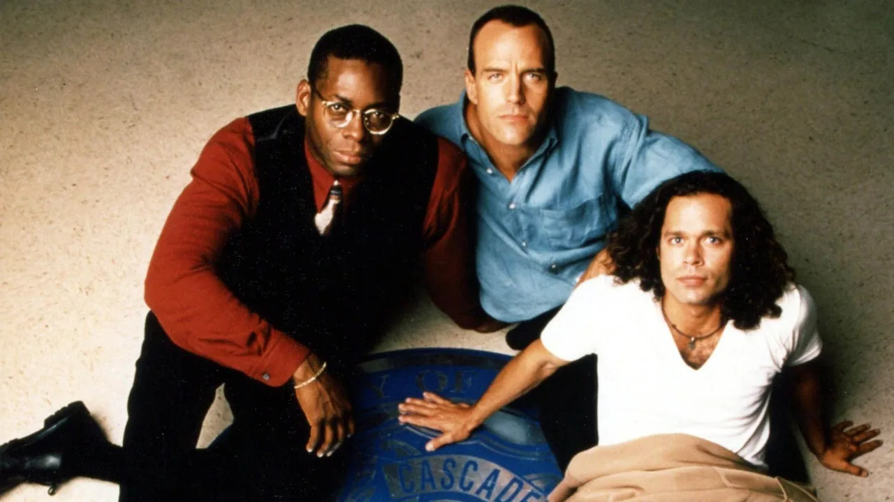 The Sentinel (1996)