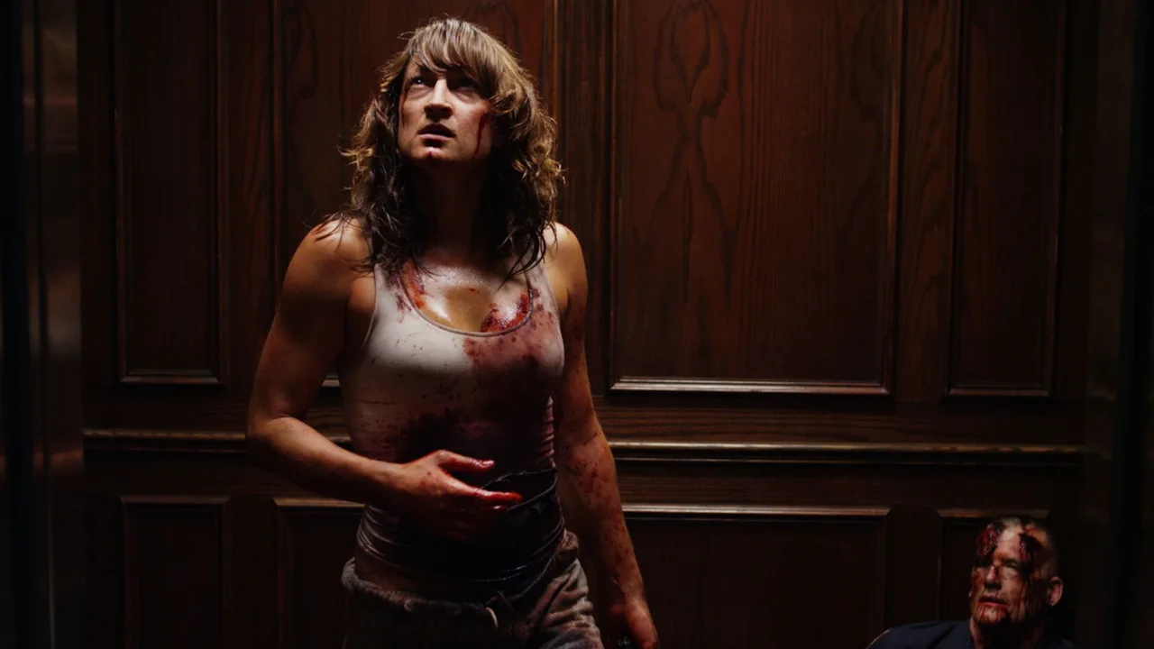 Raze (2013)